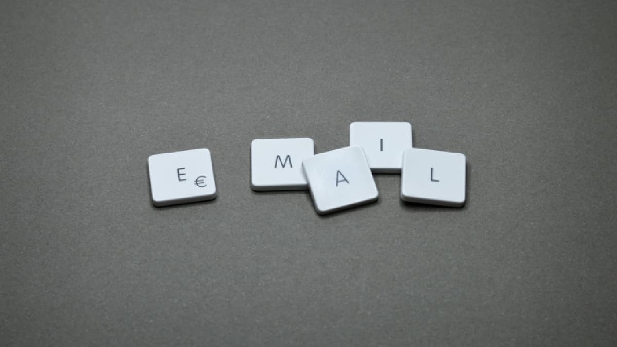 Opencart email